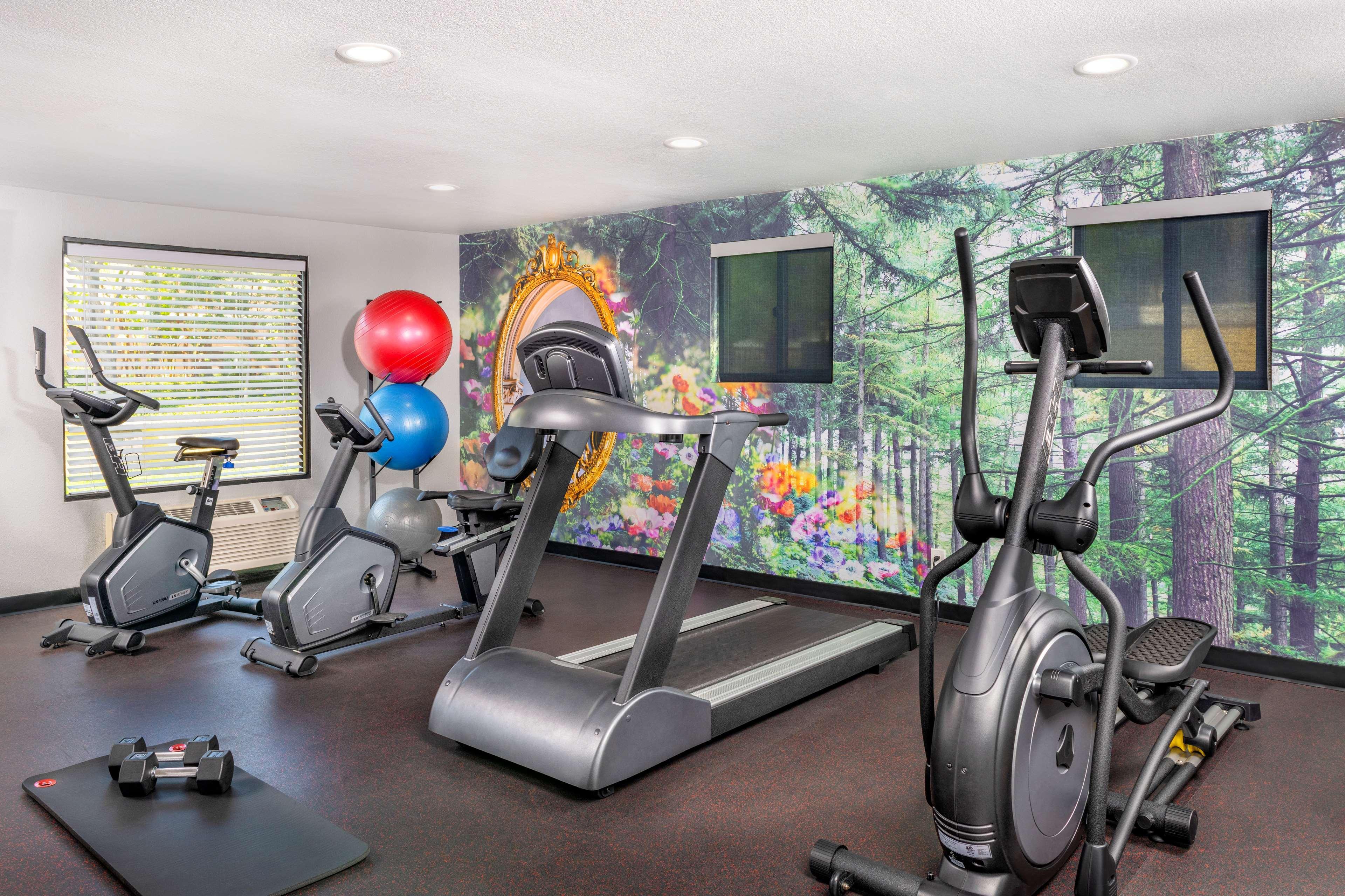 Best Western Plus Raffles Inn & Suites Anaheim Bagian luar foto